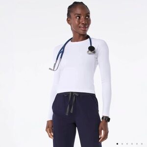 NWT Figs White Salta Seamless Cropped Long Sleeve Underscrub